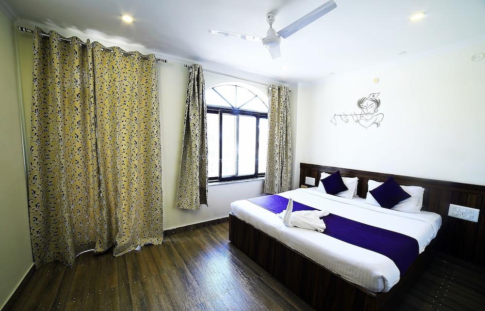 Hotel Vedas Tapovan