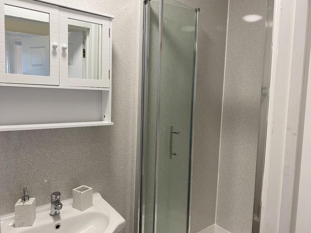 Serviced Property Apartment 1