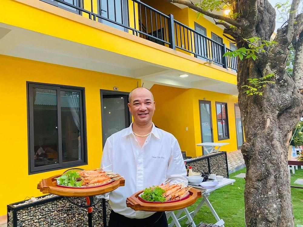 Nana Lee Homestay & Restaurant