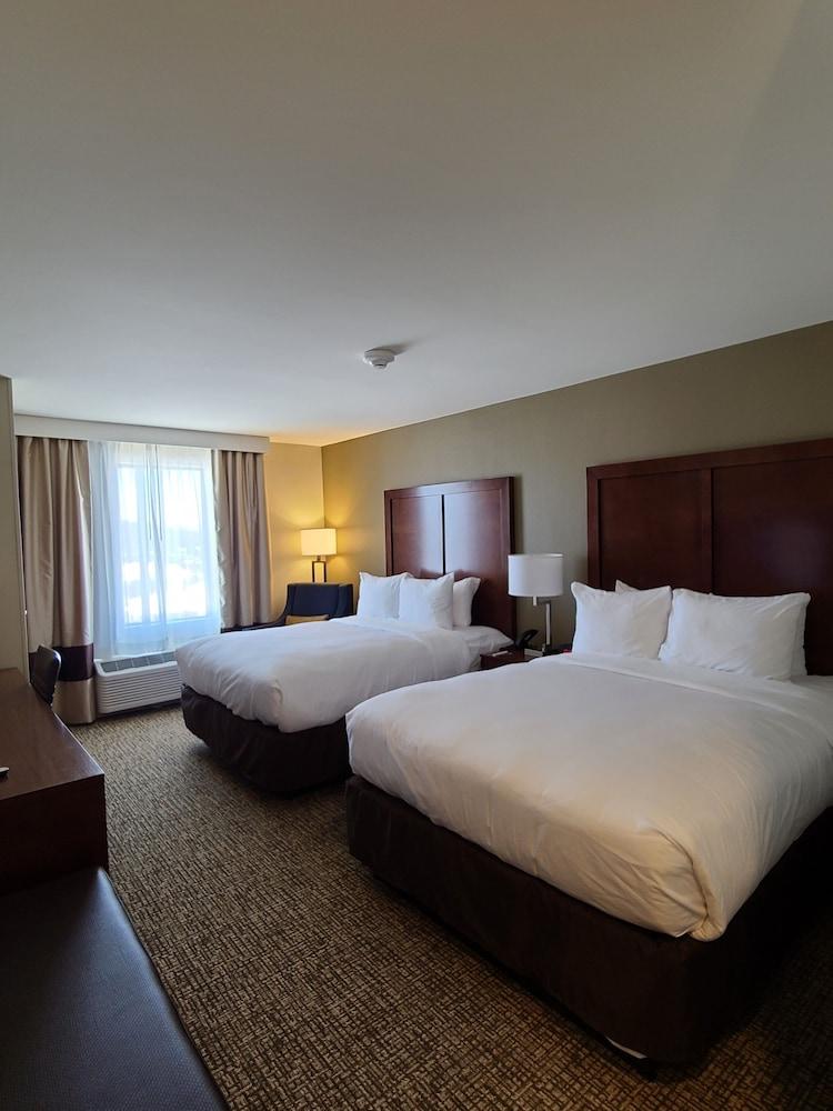 Comfort Inn & Suites Harrisonburg