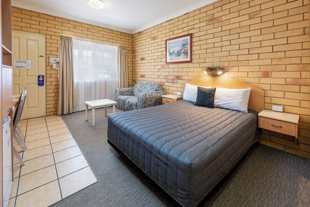 Roma Mid Town Motor Inn