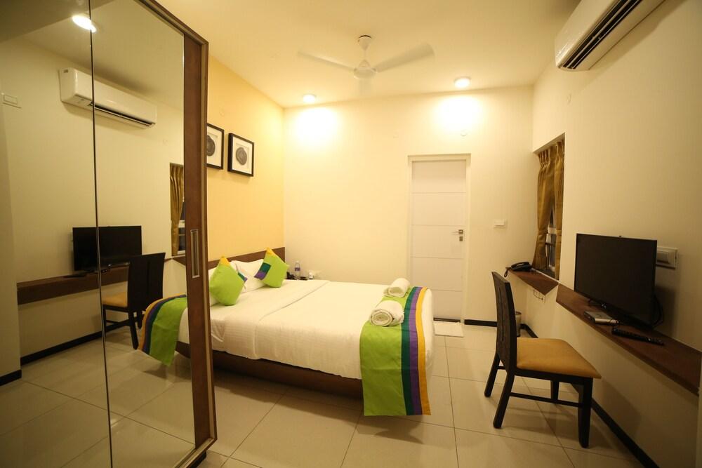 Rohini Apart Hotel