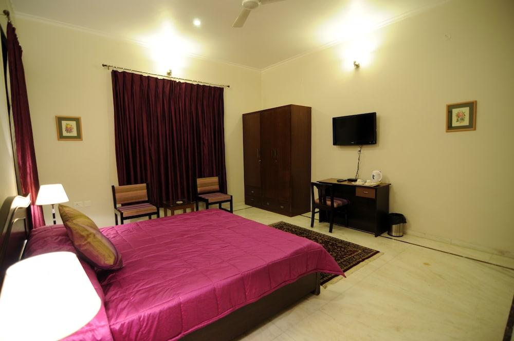 Geetanjali Luxury Suites