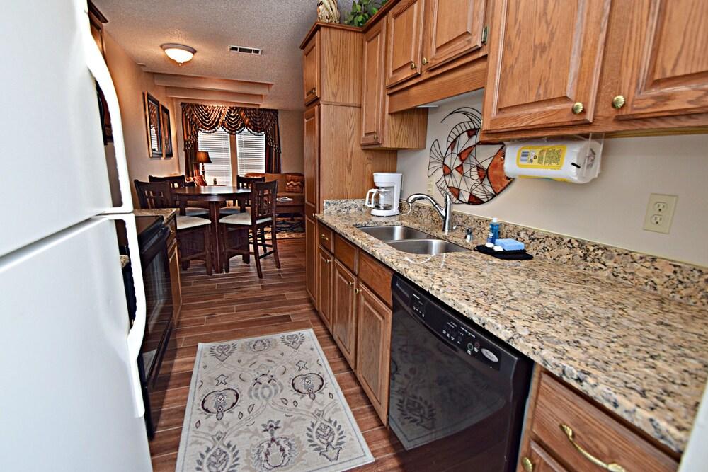 Ocean Reef 113 2 Bedroom Condo