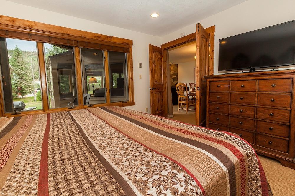 Willows #1714 by Summit County Mountain Retreats