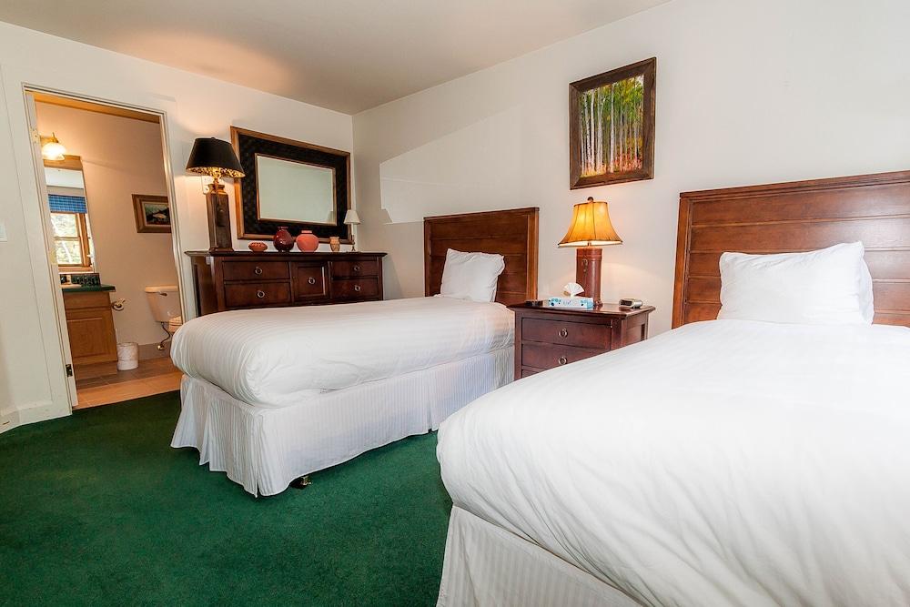 Starfire #1983 by Summit County Mountain Retreats