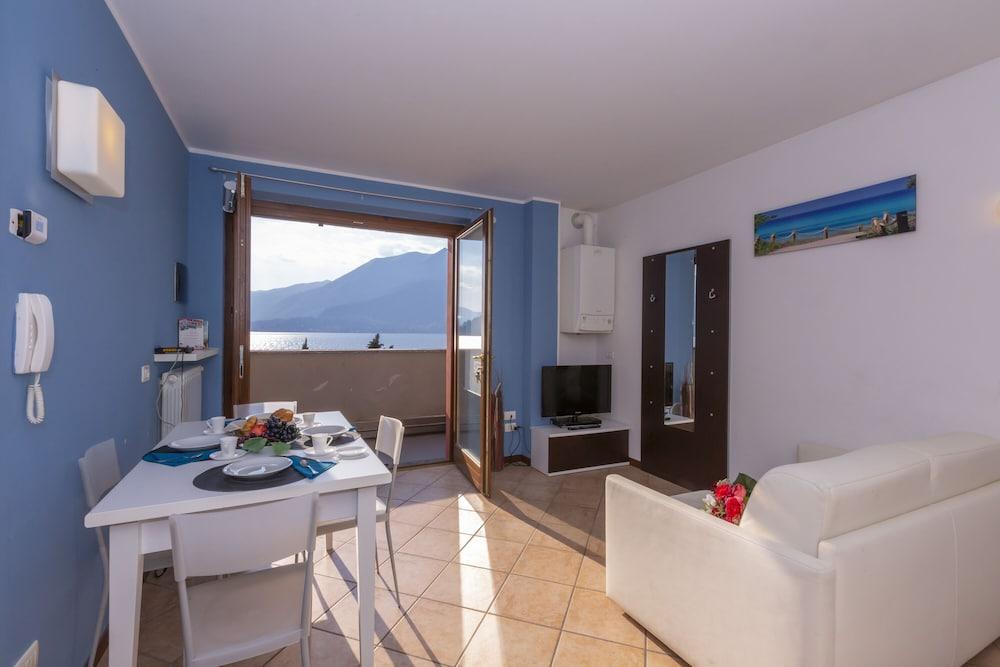 Fontana Del Lago Apt. 10