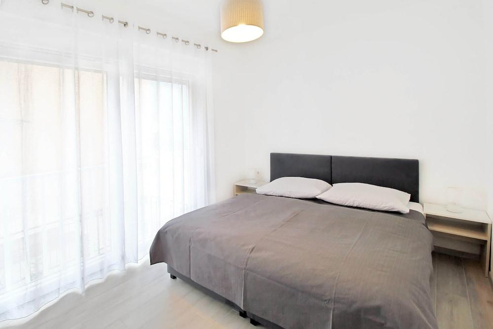 Bacan Family Apartments