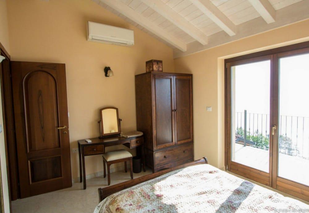 Le Petit Palais Villa