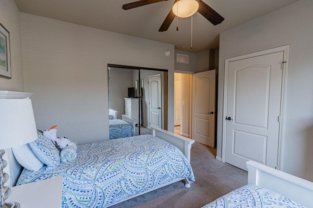 Beautiful Bella Piazza Condo