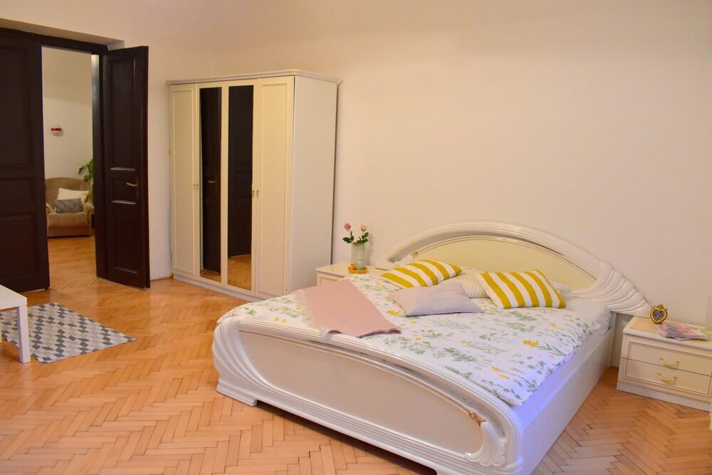 Peaceful - Central residence home