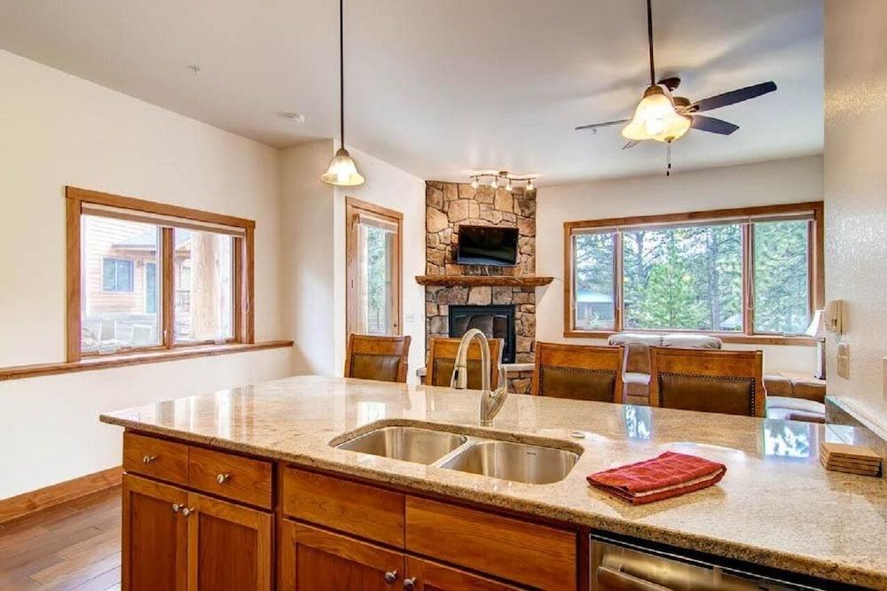 Black Canyon Inn Unit H1 Deluxe