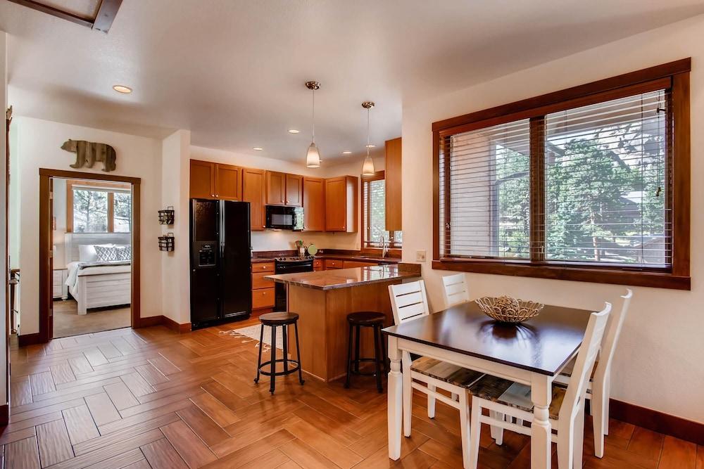 Black Canyon Inn Unit J2