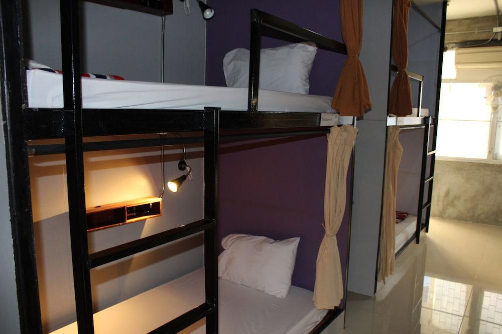 Yellow Flowers Hostel