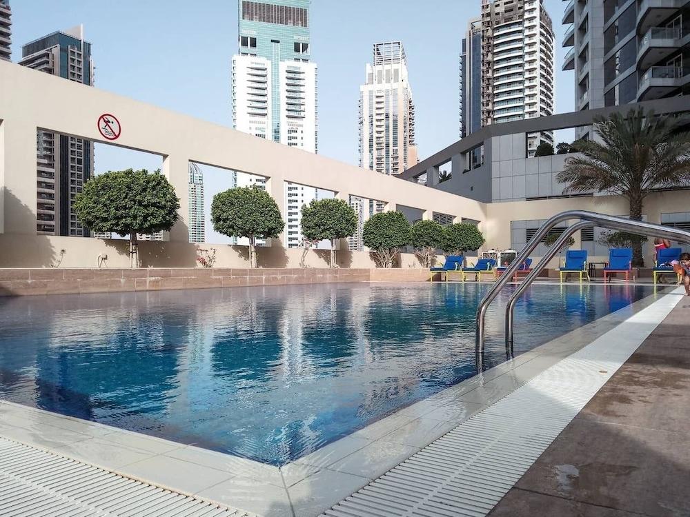 Enticing Studio in Dubai Marina - Next to Beach!