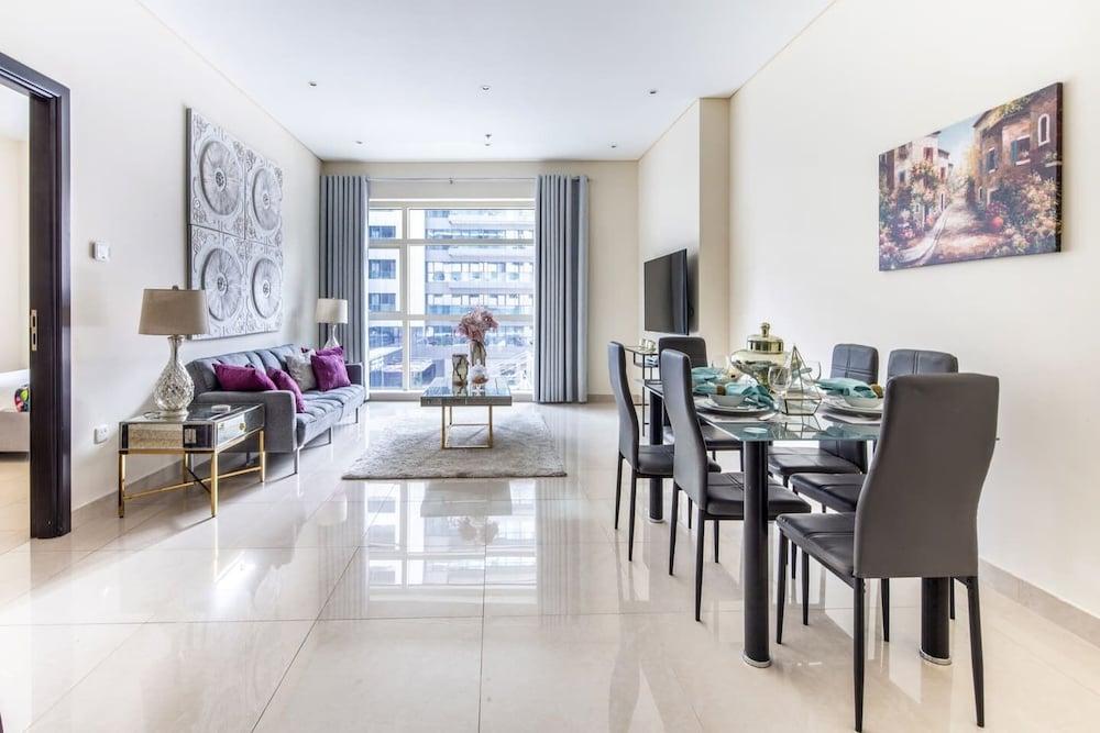 Modern Design 1BR In Dubai Marina