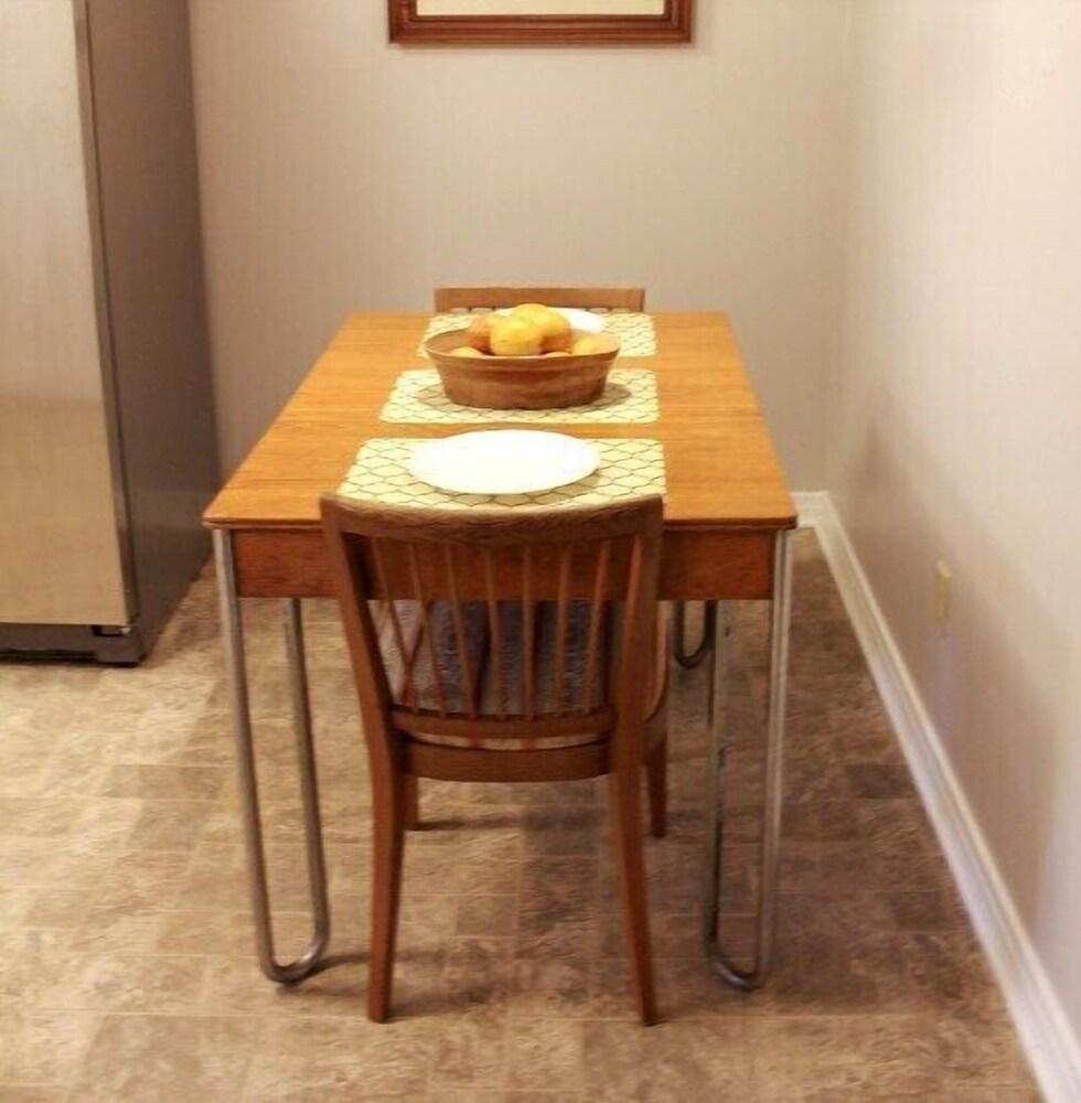 Spacious, Homey 2-bedroom in Chattanooga