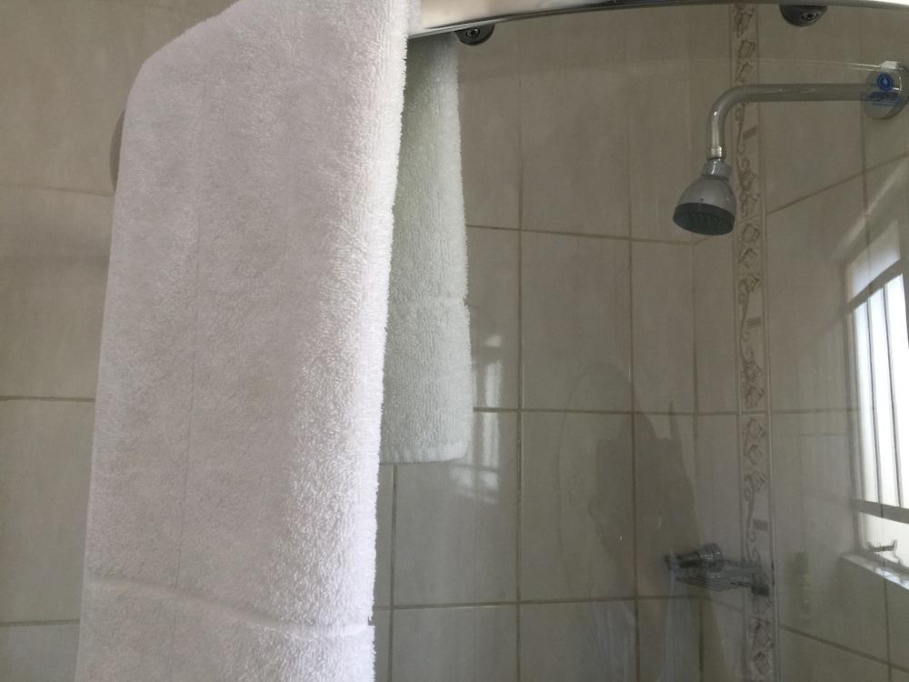 The Curve Guest House