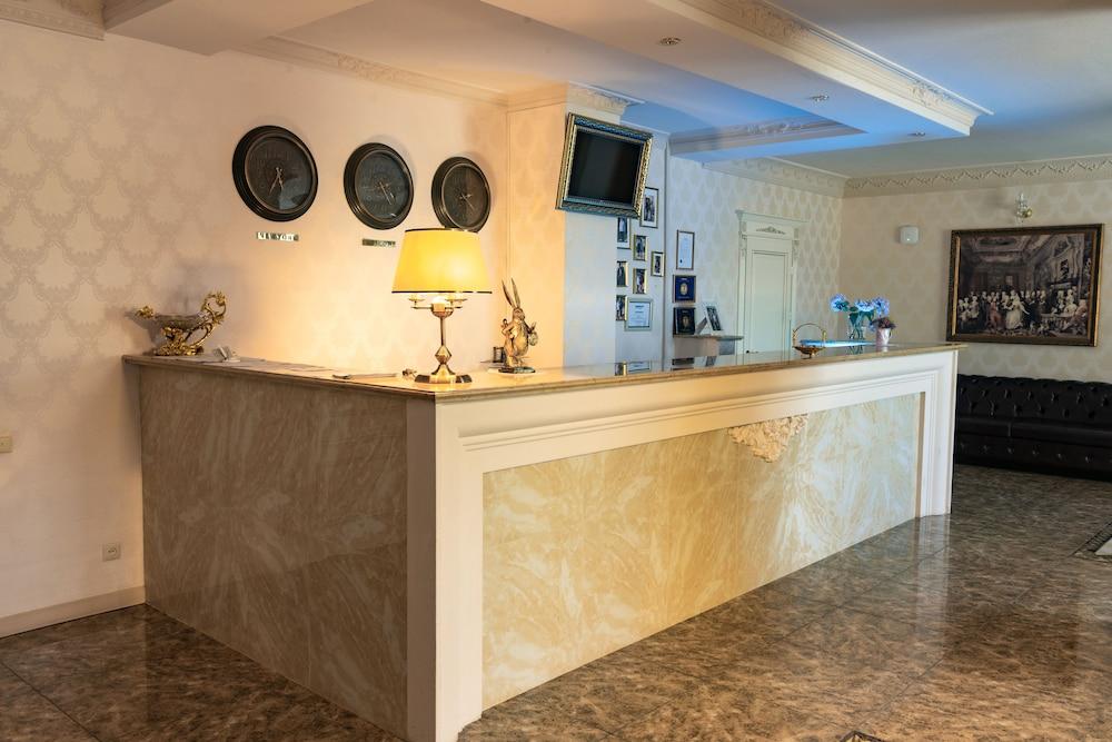 Grand Hotel &Spa Maykop