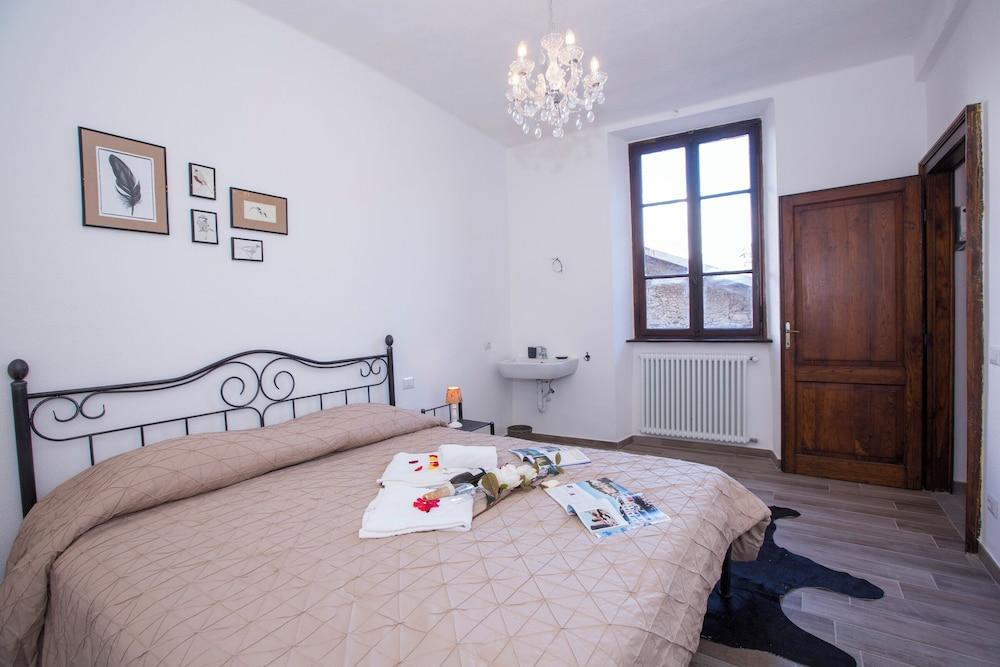 Rustico Logo Bellavista