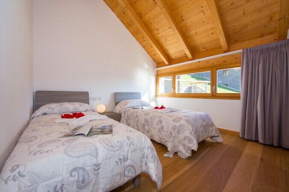 Paradiso del Lago T2