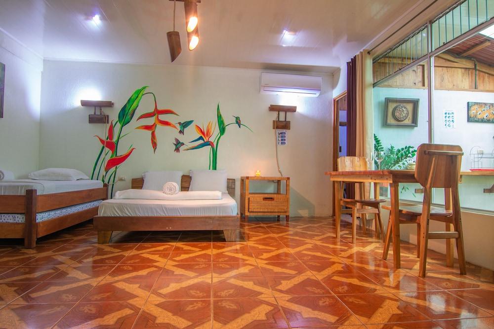 Santuario de Ranas Valle Azul