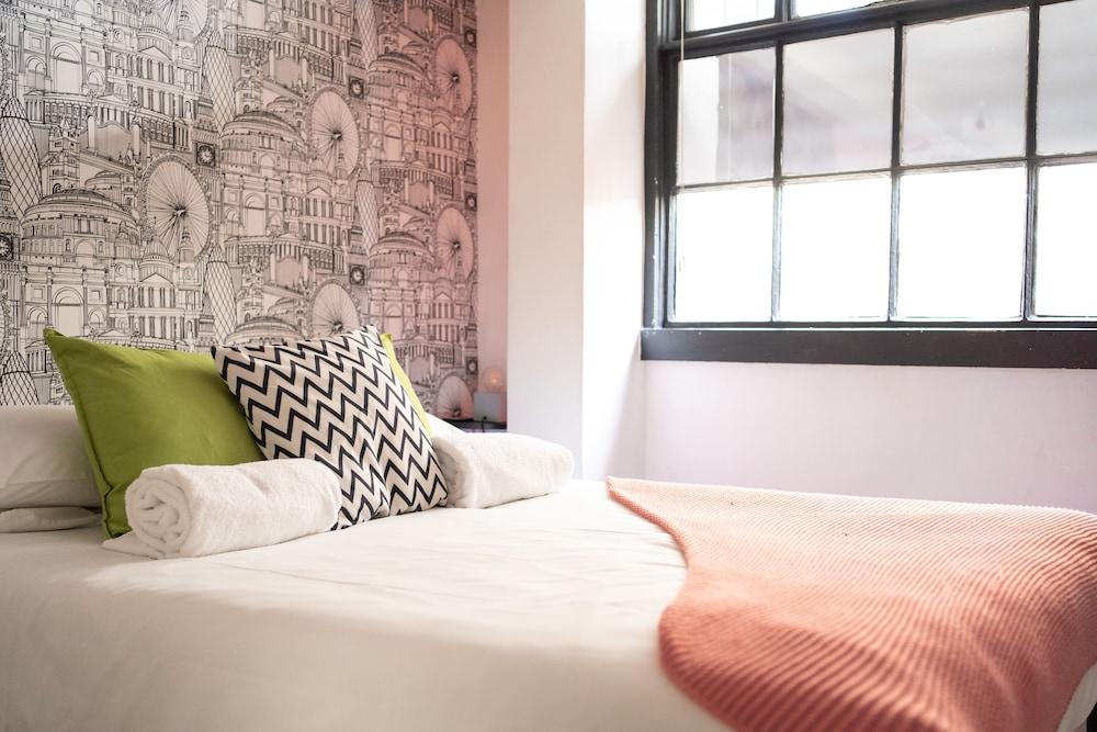 INNit Rooms Ocean Breeze