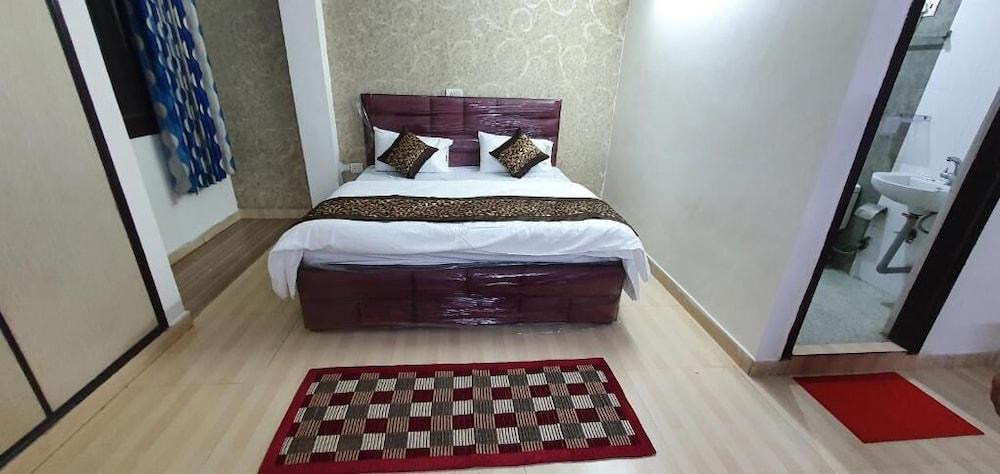 Hotel Shivam Residency