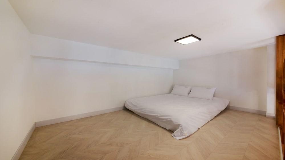 Gyeongju Edith Poolvilla & Pension