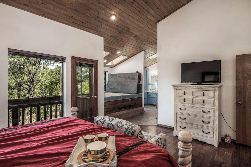 Christi and Don's Nuthouse by Ruidoso Vacation Rentals