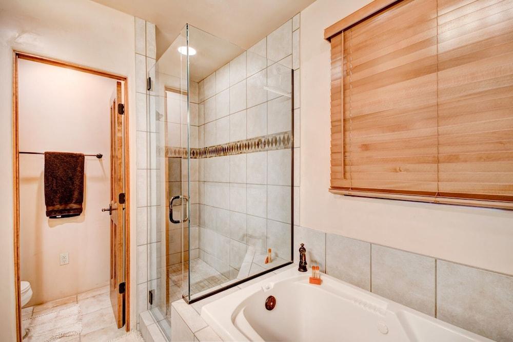 El Corazon de Santa Fe by Kokopelli Property Management