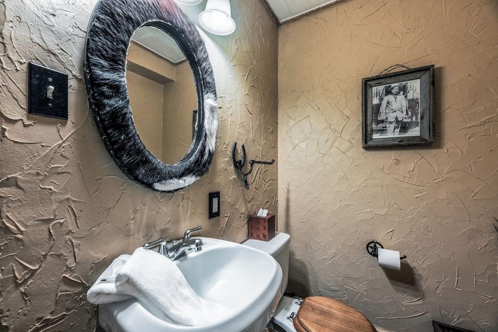 Neeley Mountain House by Ruidoso Vacation Rentals