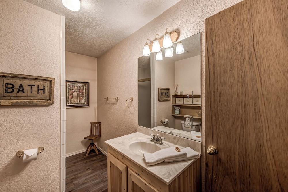 Sleepy Hollow on the River by Ruidoso Vacation Rentals