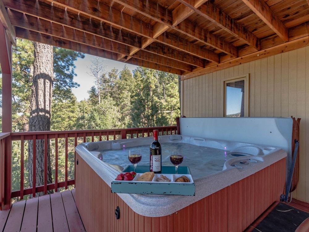 Ruidoso Rabb by Ruidoso Vacation Rentals