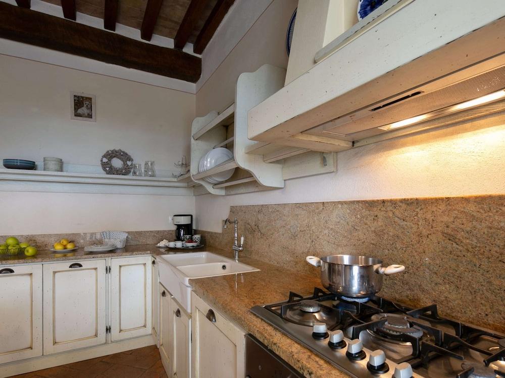 Country Charm Near Cortona