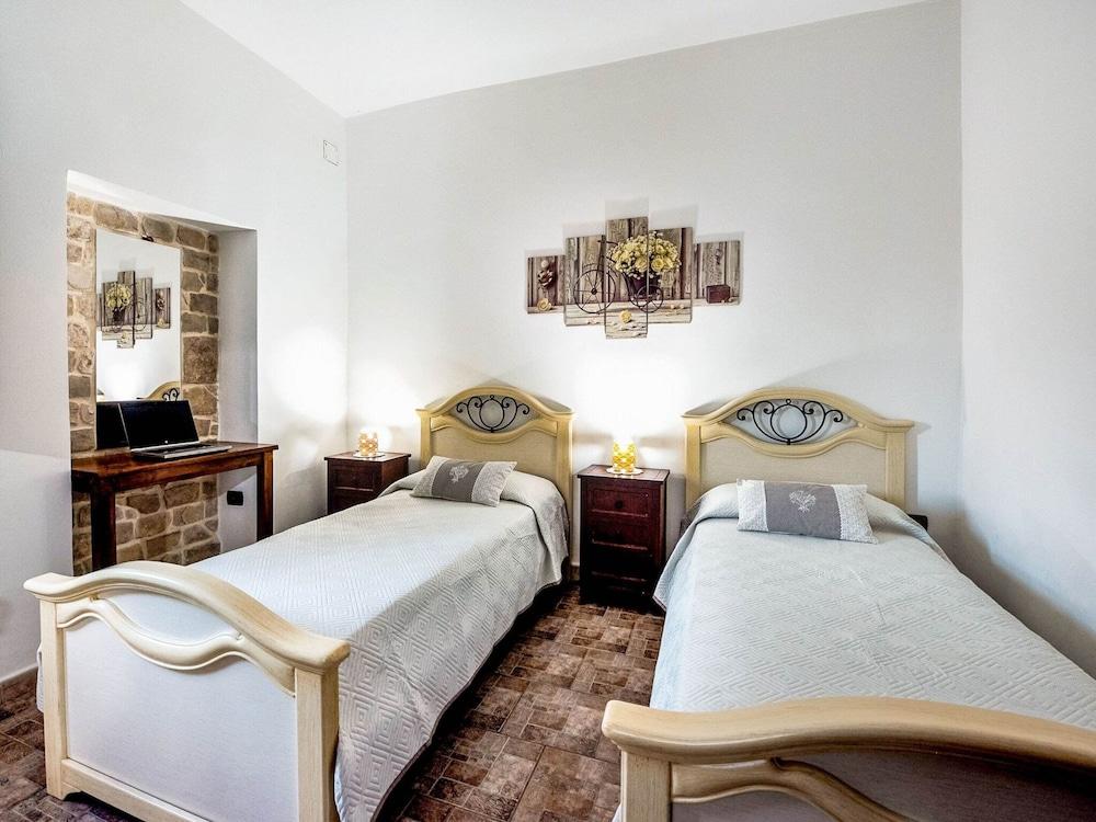 Belvilla by OYO Villa Barone Guest House