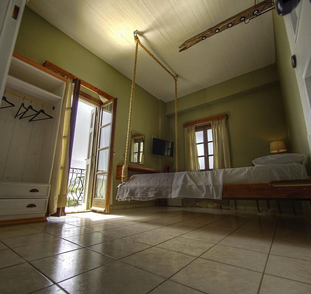 Axilleion Guest House