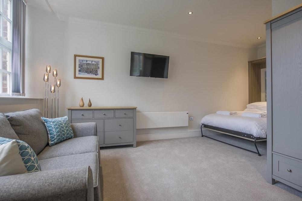 Chocolets - The Foss Suite