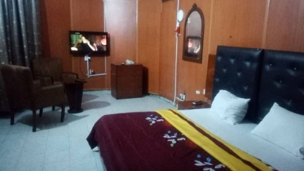 Cynergy Suites Apapa