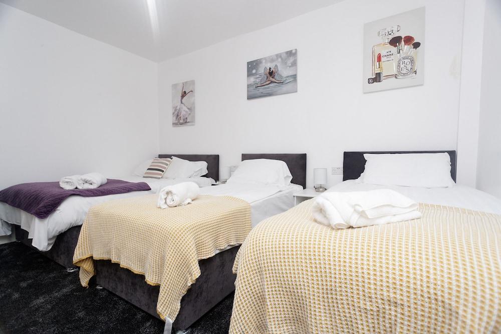 Amiri House Apartments