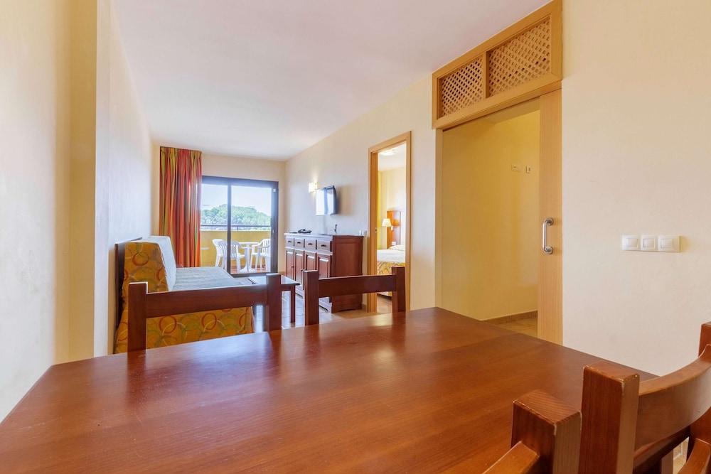 Apartamentos Best Alcazar