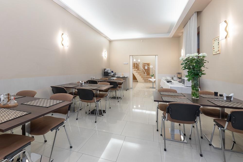 Valensija Studio Apartment Hotel