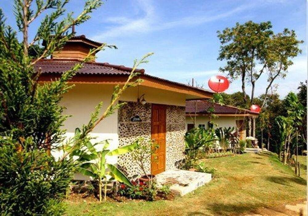 Phuklenglom Wang Nam Khiao