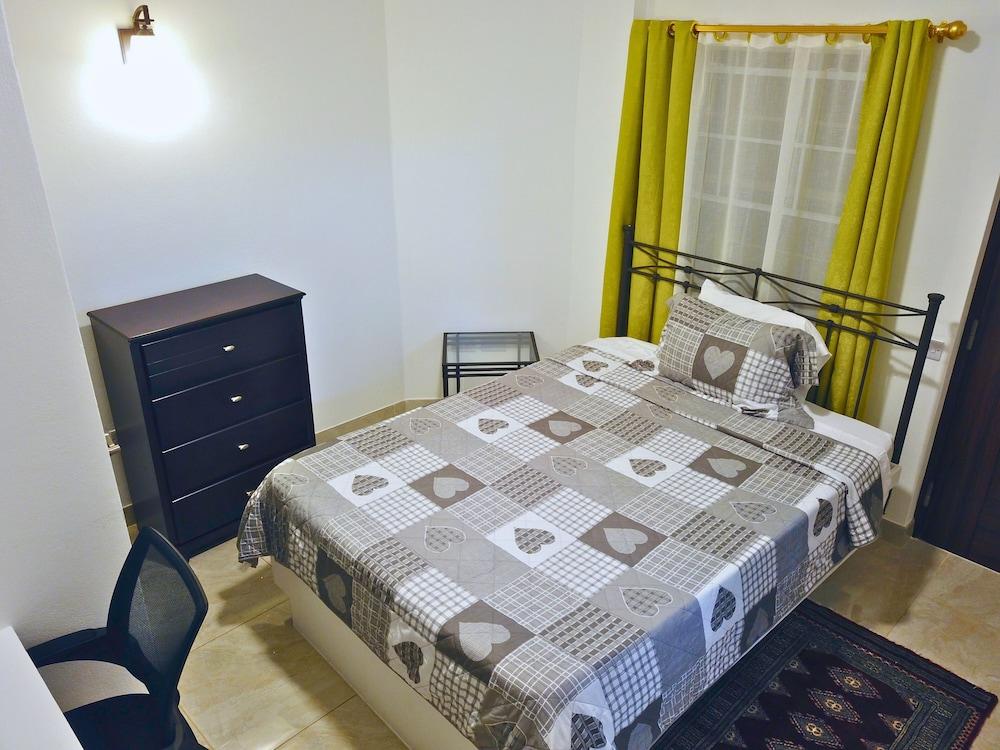 Blue Star Apartments and Hotel