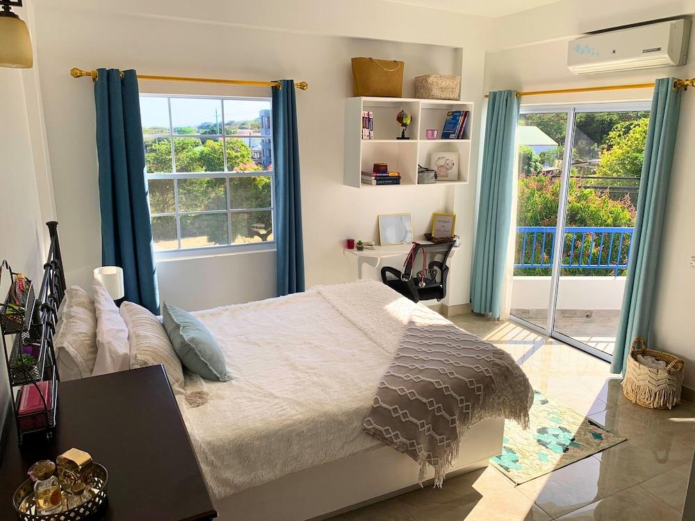 Blue Star Apartments and Hotel