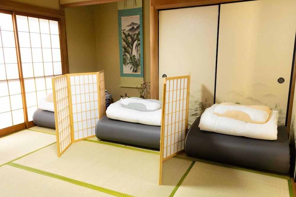 Guesthouse Hajimari - Hostel