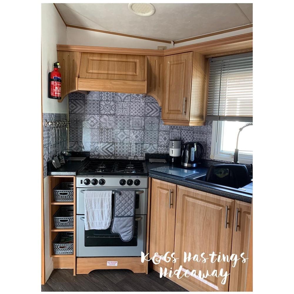 Beautiful 3-bed Caravan on Holiday Park