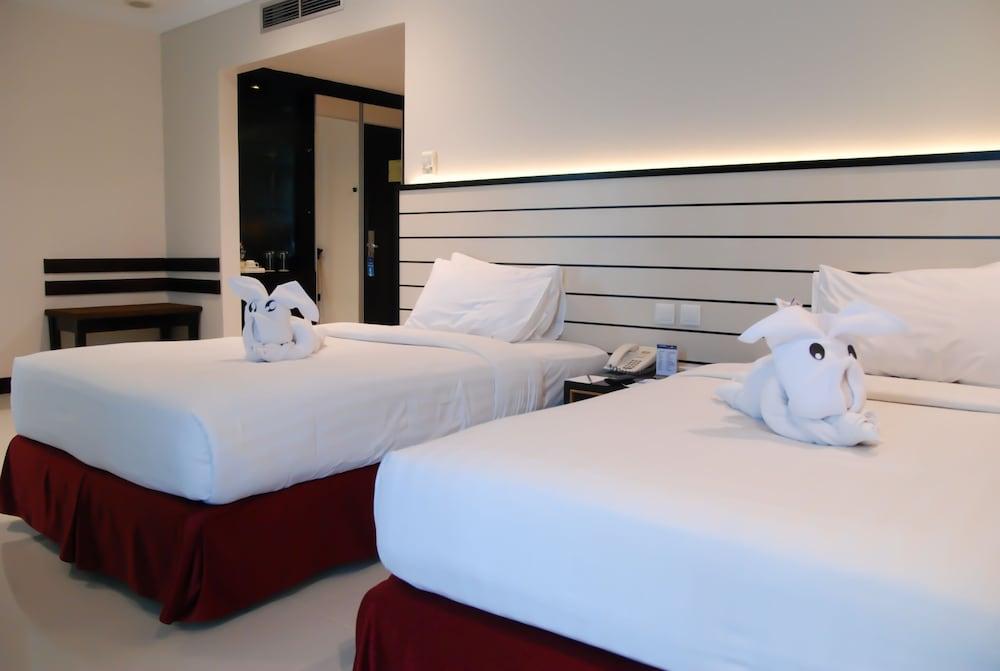 Pacific Palace Hotel