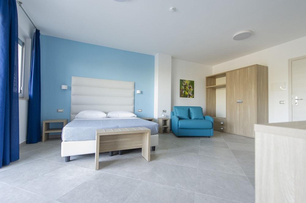 Hotel Residence Torre del Porto