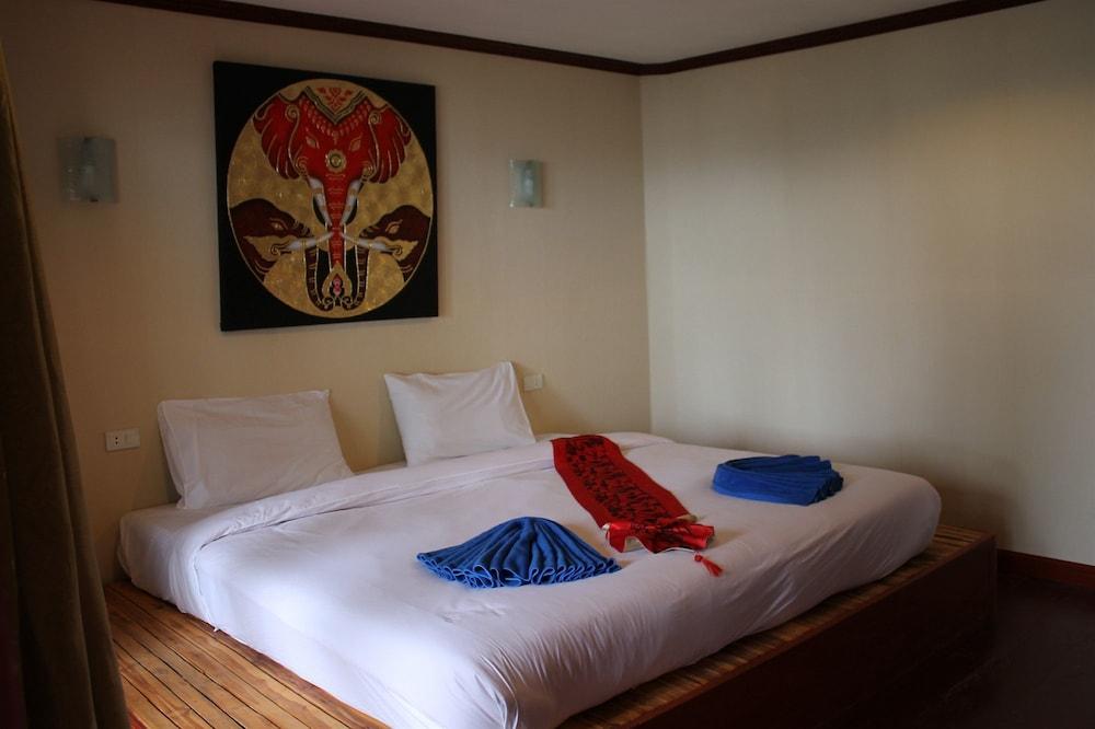 Phi Phi Power Beach Resort